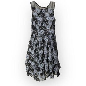 NWT Eva Franco Renee black with silver leaf’s sequin dress 5789 size 6 fit n fla